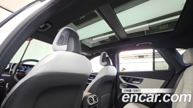 Mercedes-Benz GLC-Class 2023 — photo 18