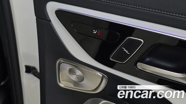 Mercedes-Benz GLC-Class 2023 — photo 19