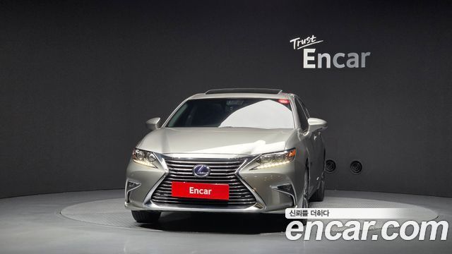 Lexus ES 2017 — photo 3