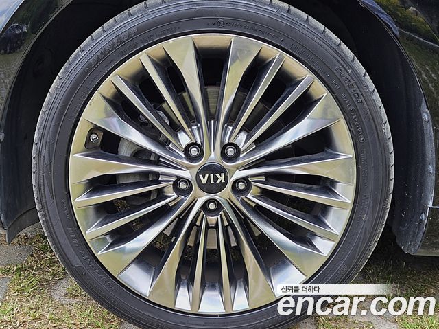Kia K7 2016 — photo 8