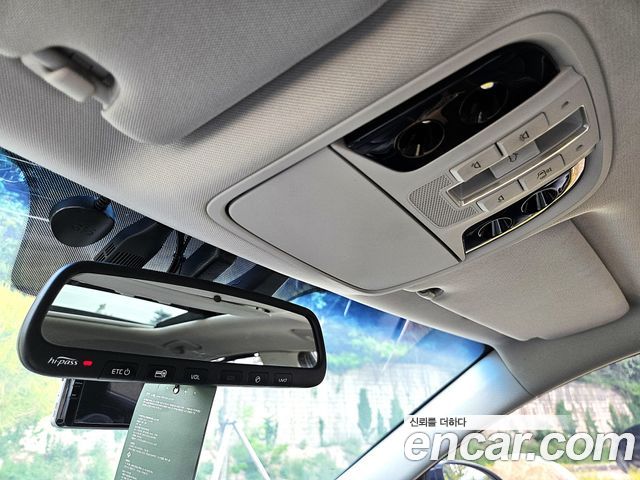 Kia K7 2016 — photo 18