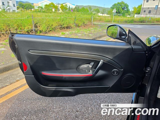 Maserati GranTurismo 2018 — photo 16