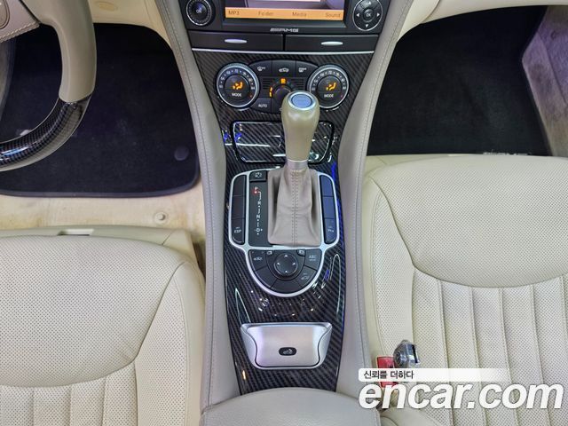 Mercedes-Benz SL-Class 2009 — photo 13