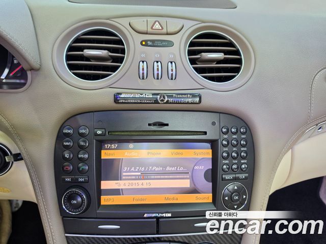 Mercedes-Benz SL-Class 2009 — photo 14