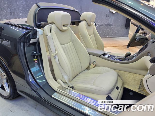 Mercedes-Benz SL-Class 2009 — photo 19