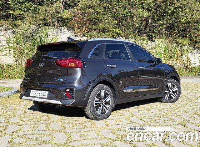 Kia Niro 2020 — photo 3