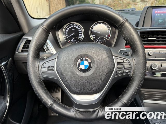 BMW 1-Series 2019 — photo 12