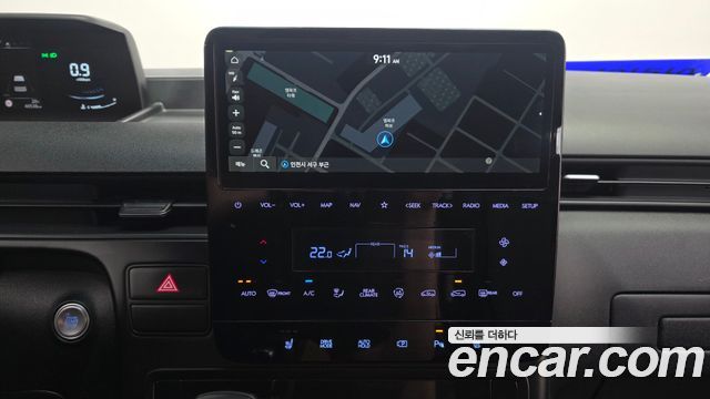 Hyundai Staria 2025 — photo 20