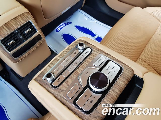 Kia K9 2023 — photo 14