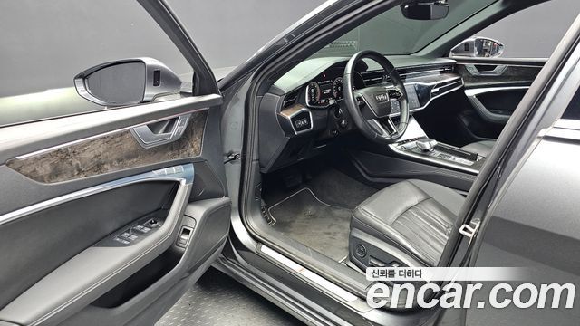 Audi A6 2021 — photo 10