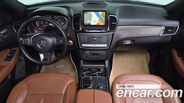Mercedes-Benz GLE-Class 2016 — photo 7