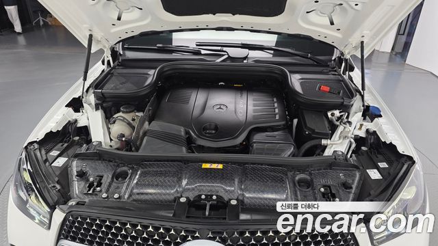 Mercedes-Benz GLE-Class 2024 — photo 6