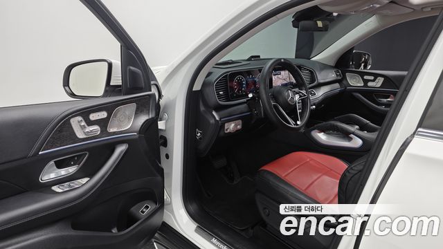 Mercedes-Benz GLE-Class 2024 — photo 13