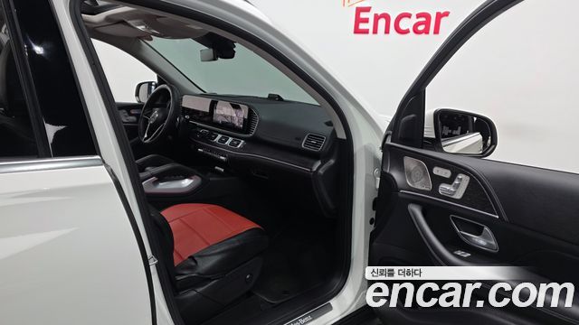 Mercedes-Benz GLE-Class 2024 — photo 17