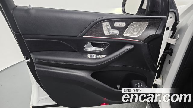 Mercedes-Benz GLE-Class 2024 — photo 14