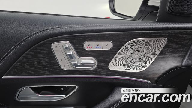 Mercedes-Benz GLE-Class 2024 — photo 30