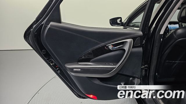 Hyundai Grandeur 2016 — photo 15
