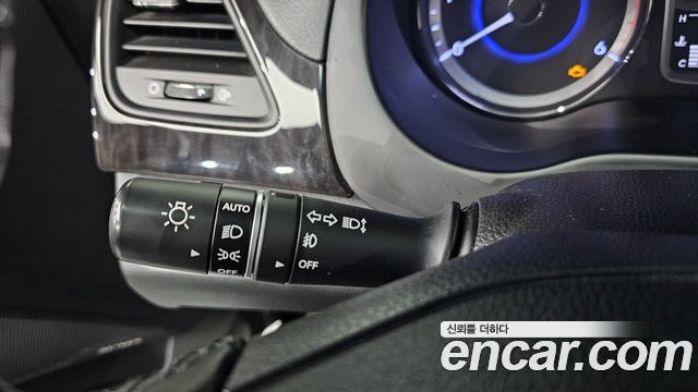 Hyundai Grandeur 2016 — photo 29