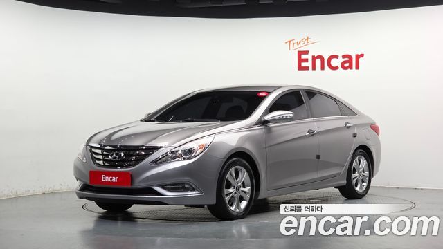 Hyundai Sonata 2011 — photo 1
