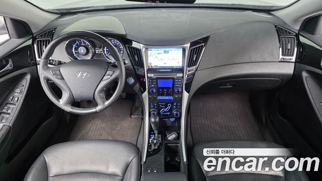 Hyundai Sonata 2011 — photo 7