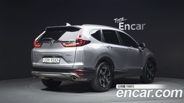 Honda CR-V 2019 — photo 2