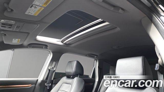 Honda CR-V 2019 — photo 17