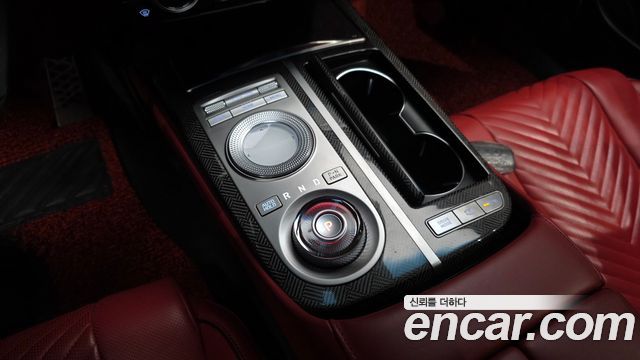 Genesis G80 2022 — photo 12