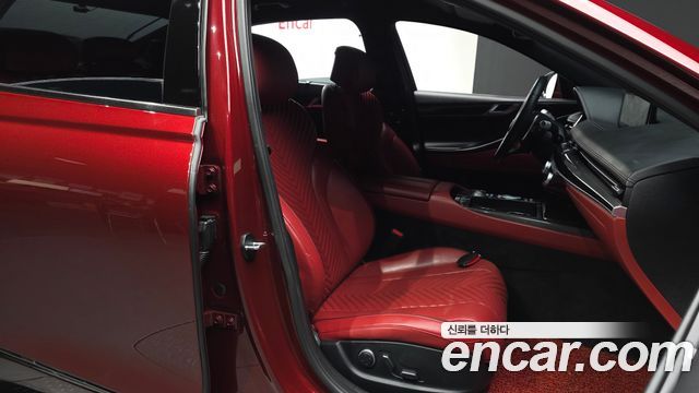 Genesis G80 2022 — photo 18