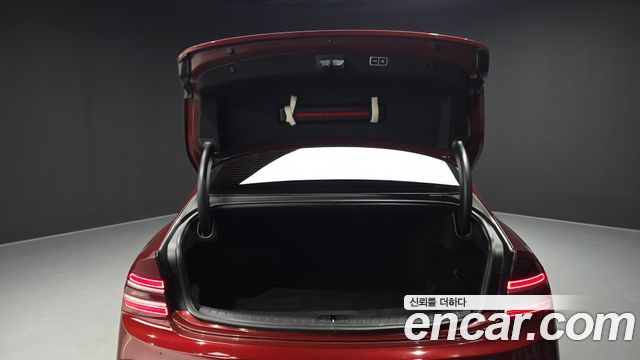 Genesis G80 2022 — photo 26