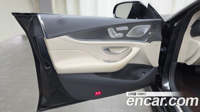 Mercedes-Benz CLS-Class 2020 — photo 14