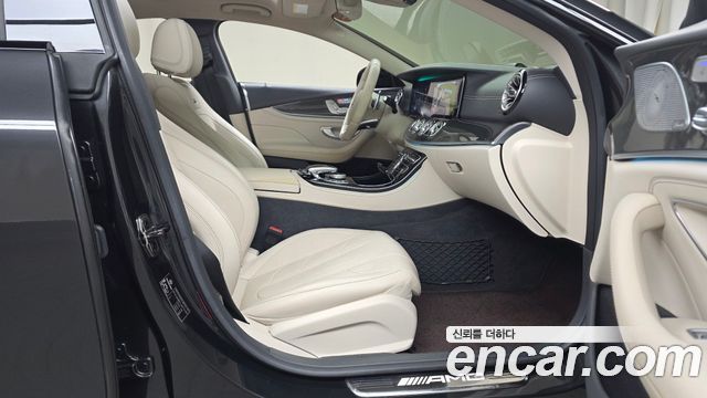 Mercedes-Benz CLS-Class 2020 — photo 16
