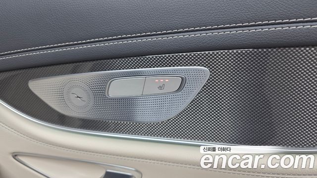 Mercedes-Benz CLS-Class 2020 — photo 29