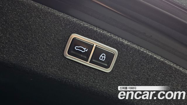 Genesis G80 2022 — photo 18