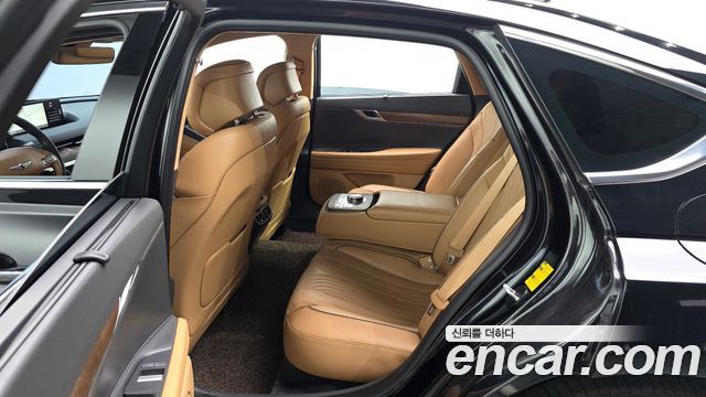 Genesis G80 2023 — photo 12