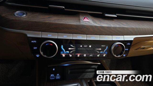Genesis G80 2023 — photo 18