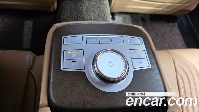 Genesis G80 2023 — photo 20