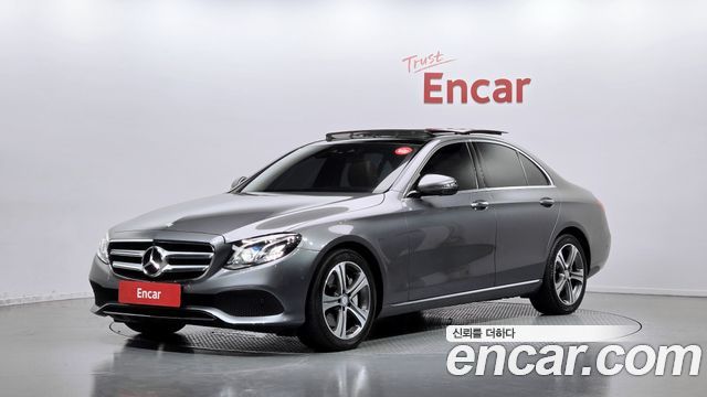 Mercedes-Benz E-Class 2017 — photo 1