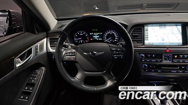 Genesis G80 2018 — photo 18