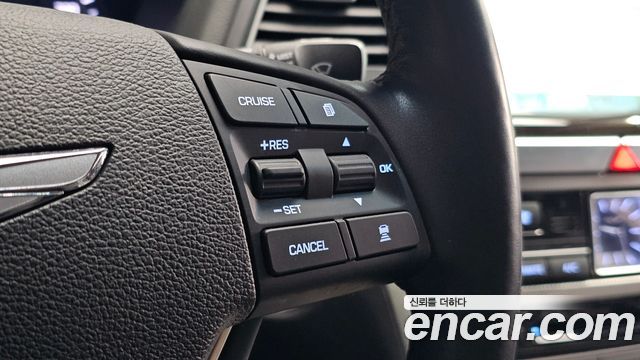 Genesis G80 2018 — photo 21