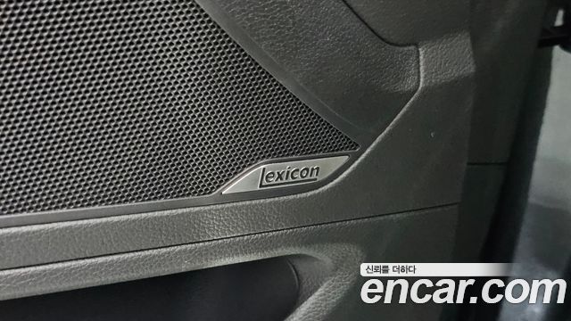 Genesis G80 2018 — photo 28