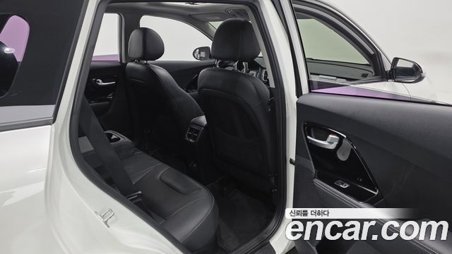 Kia Niro 2018 — photo 18