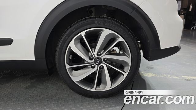 Kia Niro 2018 — photo 7