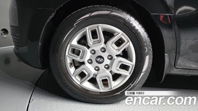 Hyundai Staria 2022 — photo 5
