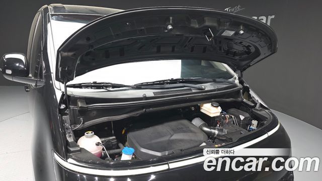 Hyundai Staria 2022 — photo 6