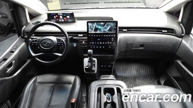 Hyundai Staria 2022 — photo 10