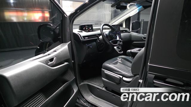 Hyundai Staria 2022 — photo 13
