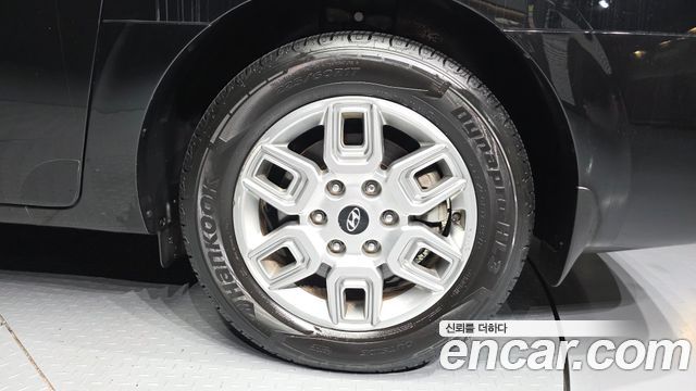 Hyundai Staria 2022 — photo 7