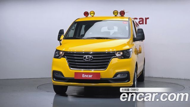 Hyundai Starex 2021 — photo 3