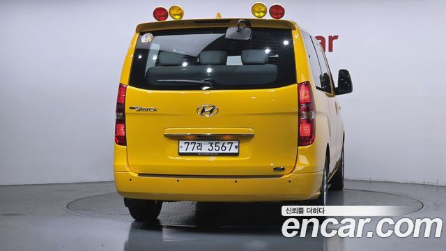 Hyundai Starex 2021 — photo 4