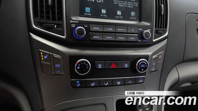 Hyundai Starex 2021 — photo 15
